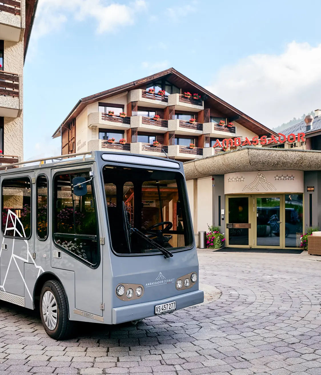 Gästeservice des Hotel Ambassador Zermatt